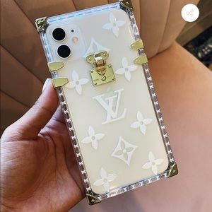 Retro Femme Louis Vuitton iPhone 11 case